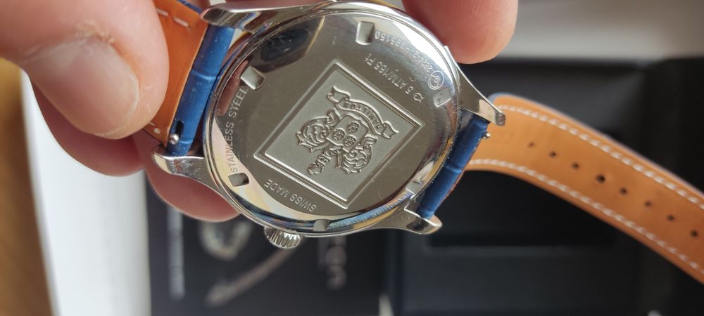 Relógio Hamilton automático American Classic Valiant Auto