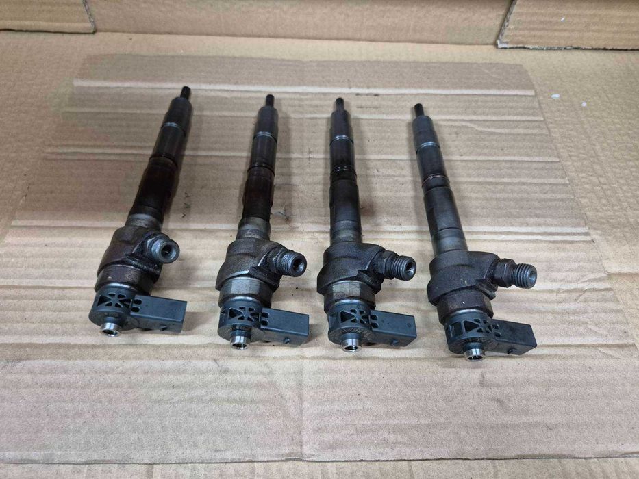 Паливна форсунка 2.0TDI Audi VW Skoda Seat 03L130277J