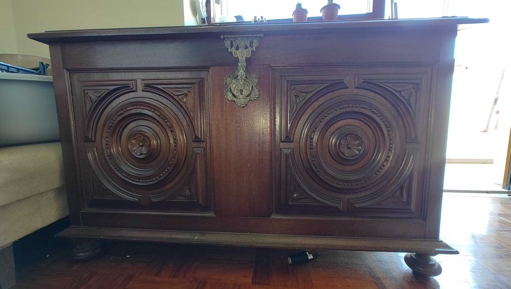 Baú/Arca em madeira