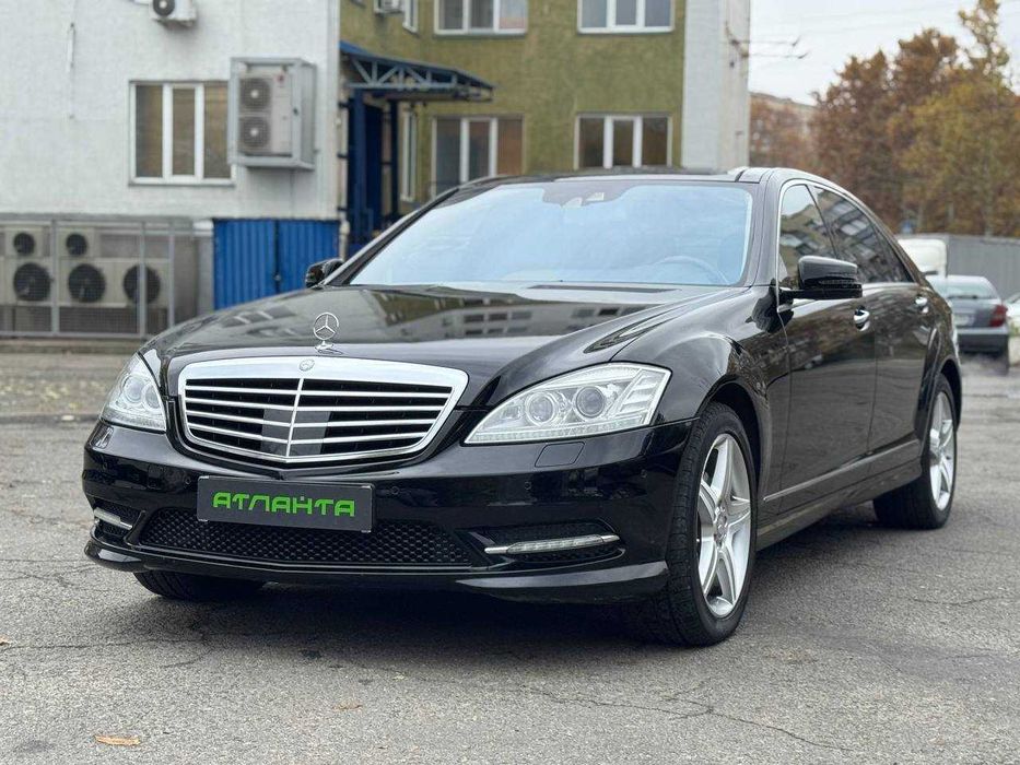 Mercedes-Benz S-Class 2012