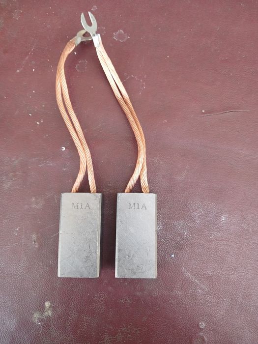 Щетки  меднографитовые МГ