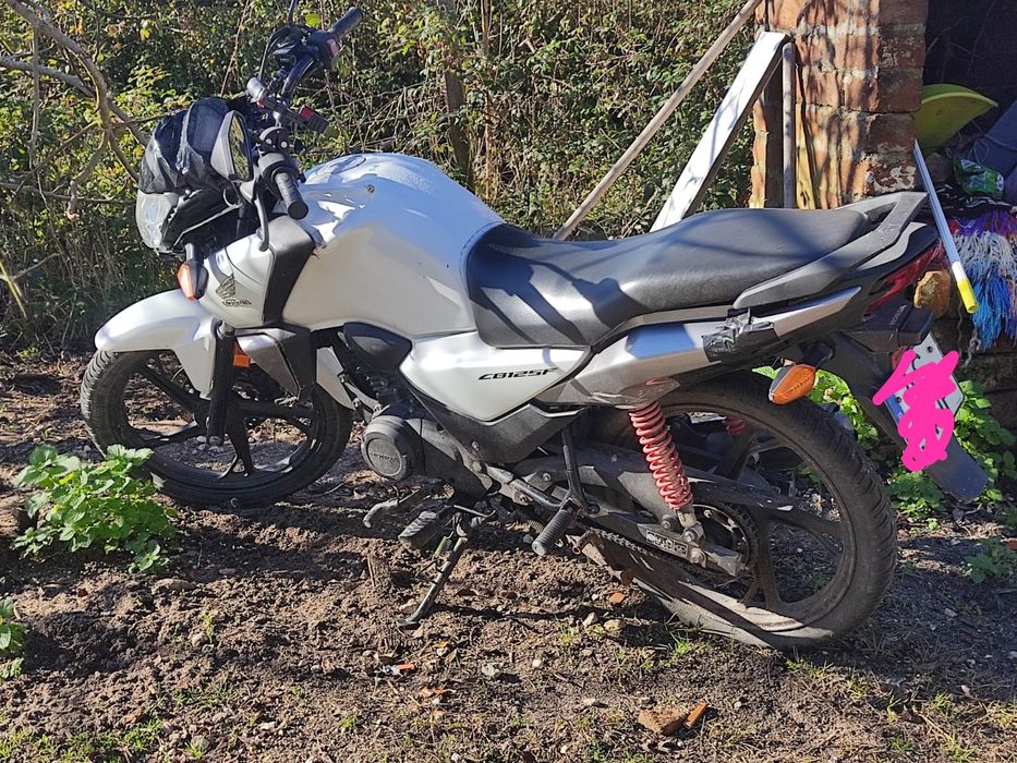 Troco por carro 4 portas