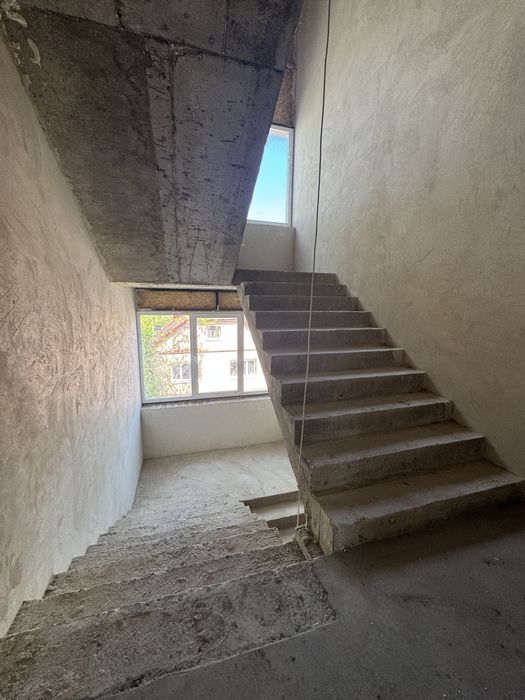 2K+Кухня Вітальня 67м2 2/4  Новобудова Центр . Будинок на 12 квартир!