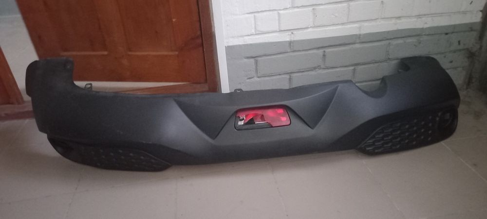 Нижняя губа бампера задняя на Ниссан Жук 2019г.