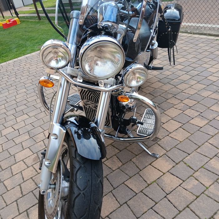 Suzuki Marauder VZ 800