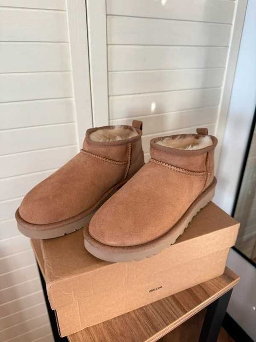 UGG / Mini_Classic  40