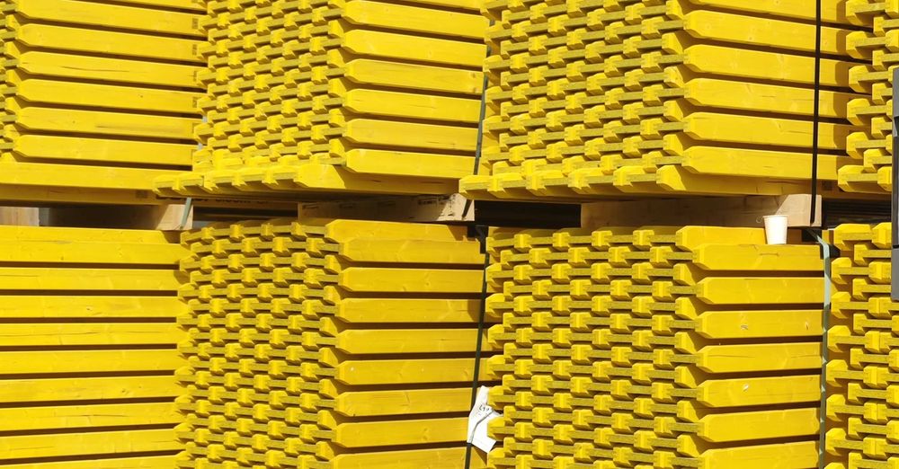 Dźwigary DOKA Blaty Sklejka Podpory Stemple Trójnogi Ocynk Głowice