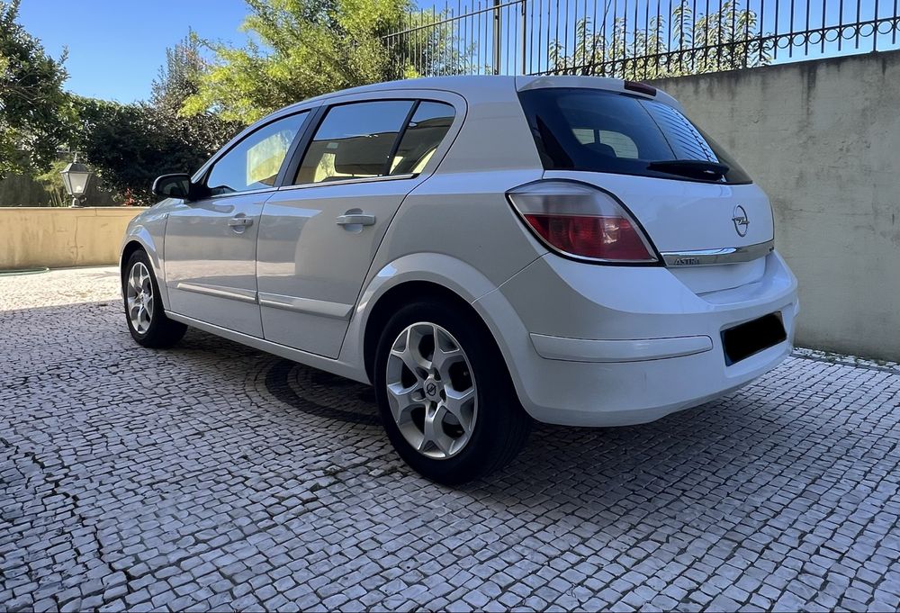 Opel Astra Cosmo Poucos Quilómetros