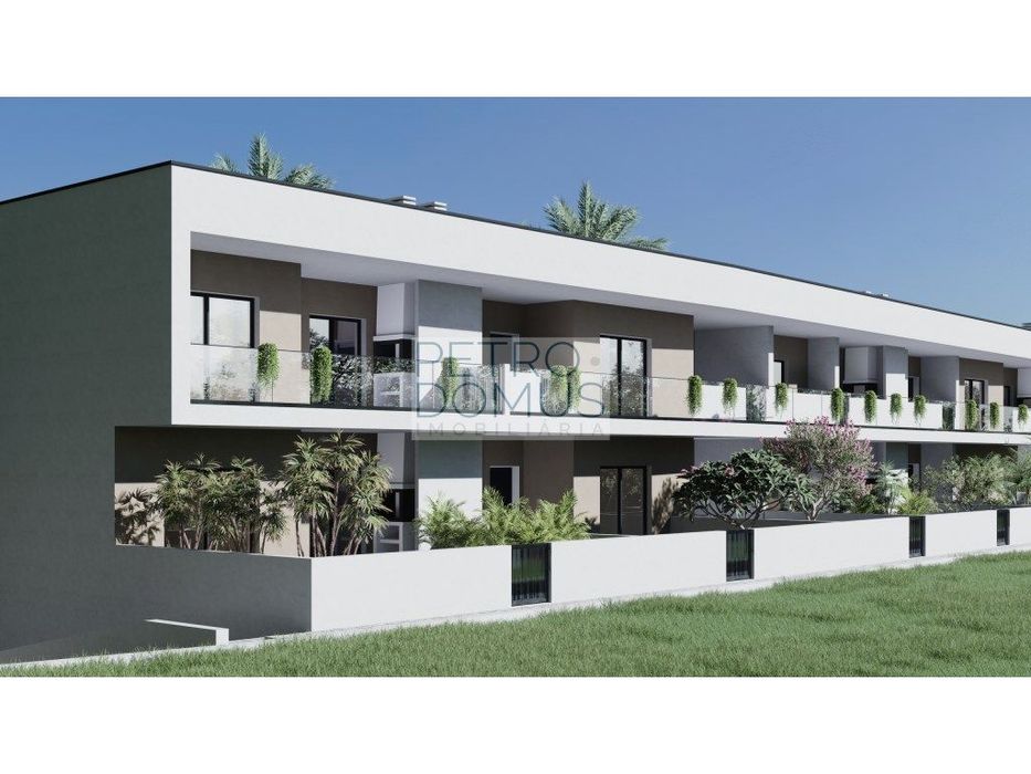 Apartamentos T1 | Garagem | Churrasqueira | Jardim