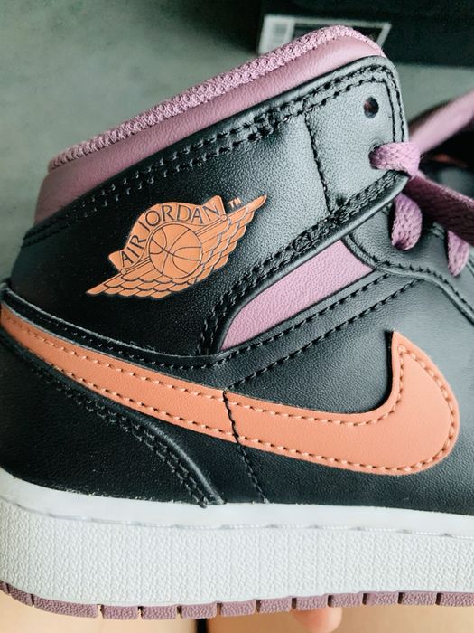Кросівки ШКІРА Nike  36 р.