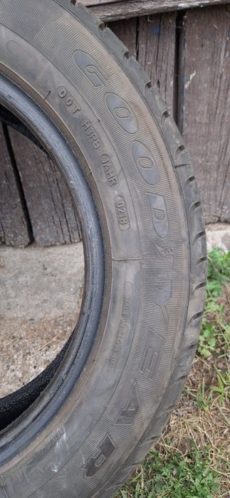 Opona 195/60R15 Goodear