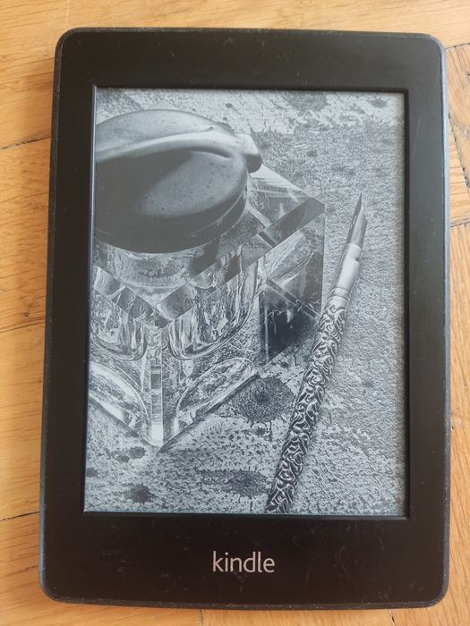 Електронна книга Amazon Kindle paperwhite 5 покоління.