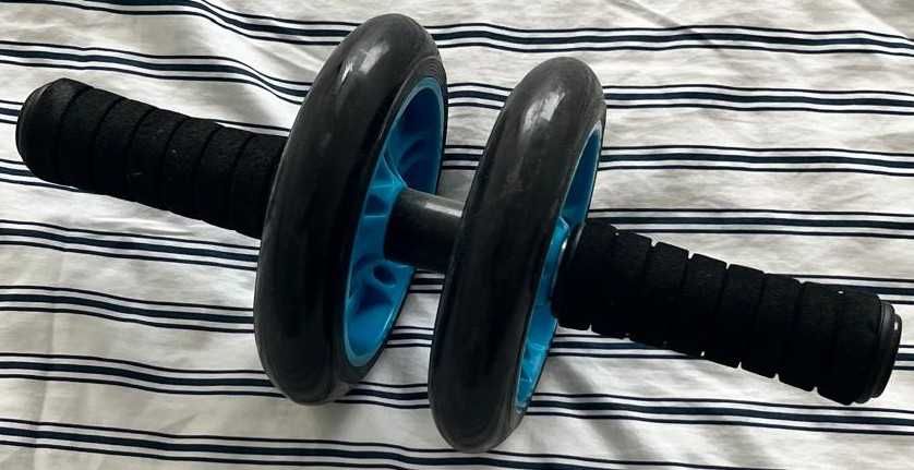 Roda de Exercício Dupla (Roller Wheel) – Bom estado