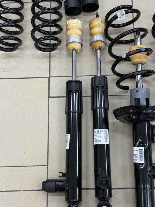 Адаптивні амортизатори стойки  DCC vw golf 7 passat arteon   skoda