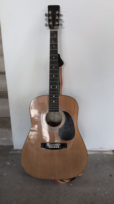 Gitara akustyczna
