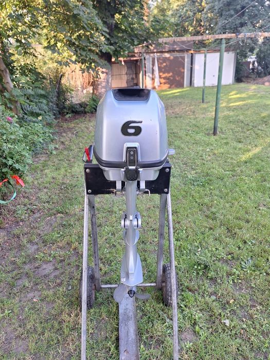 Silnik zaburtowy Honda 6km 4t