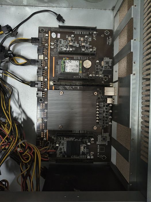 Koparka kryptowalut 5x GPU / SSD 120 / INTEL XEON/ 8GB / 3szt.