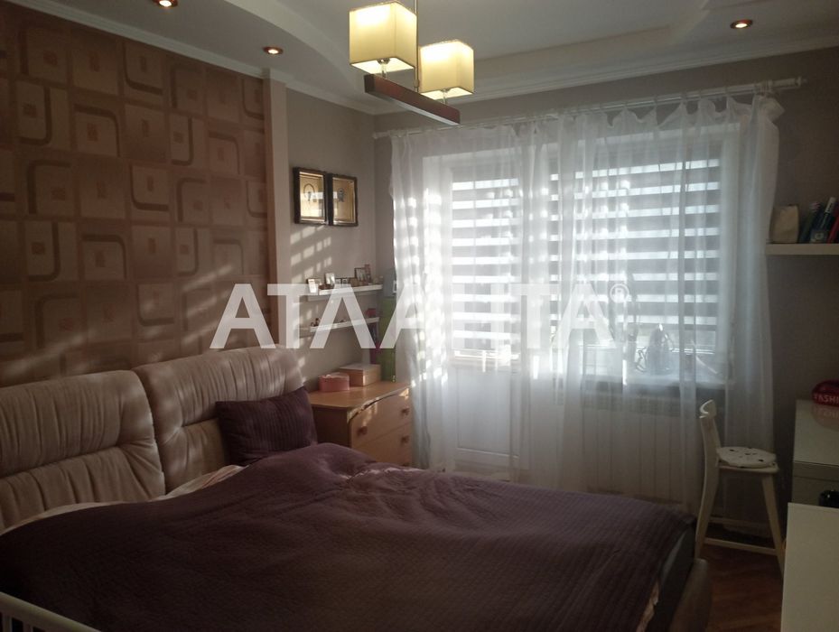 Продаж 3-х кімнатної квартири, р-н ТЦ Дастор