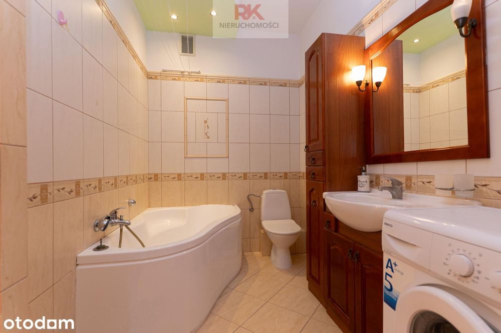 Do sprzedania mieszkanie (2 pokoje, duży balkon, parking, niski czynsz