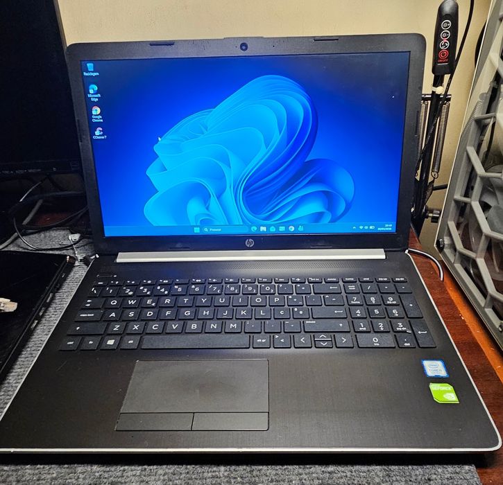 HP 15-da0052np .i5 8250U.8gb DDR4.nvme 120gb.
