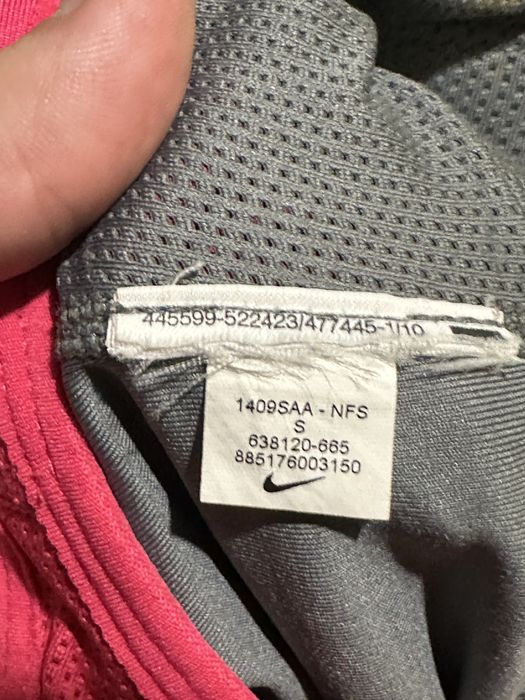 Женская спортивная майка Nike