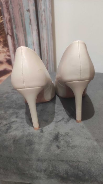 Sapato Stileto - Bege- tamanho 36