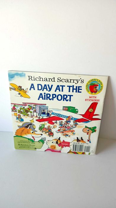 A Day at The Airport - Richard Scarry's - livro em Inglês