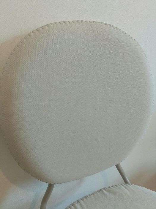 Cadeira de escritório bege