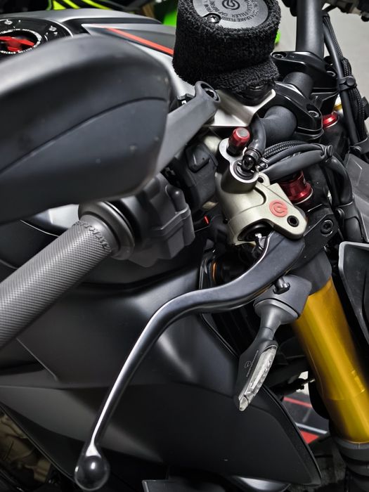 Ducati Streetfighter V4S