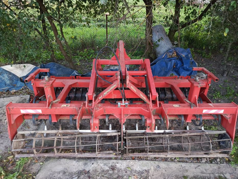 Agregat uprawowy z hydropakiem 2.7 m z wałem packera