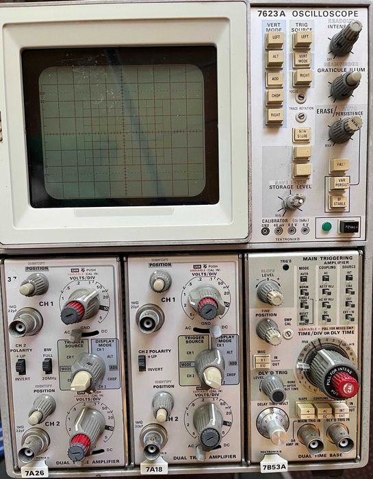 Tektronix 7623A. R7912, 7612D Transient DIGITIZER