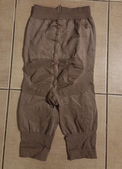 wyszczuplające szorty majtki spodenki bielizna beżowe S / M