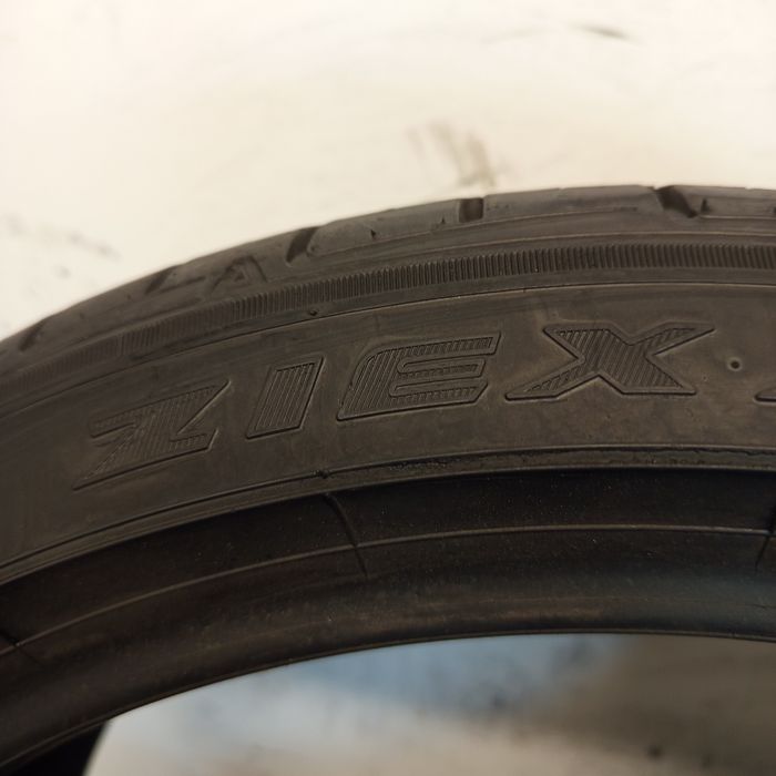 225/40R18 falken ziex