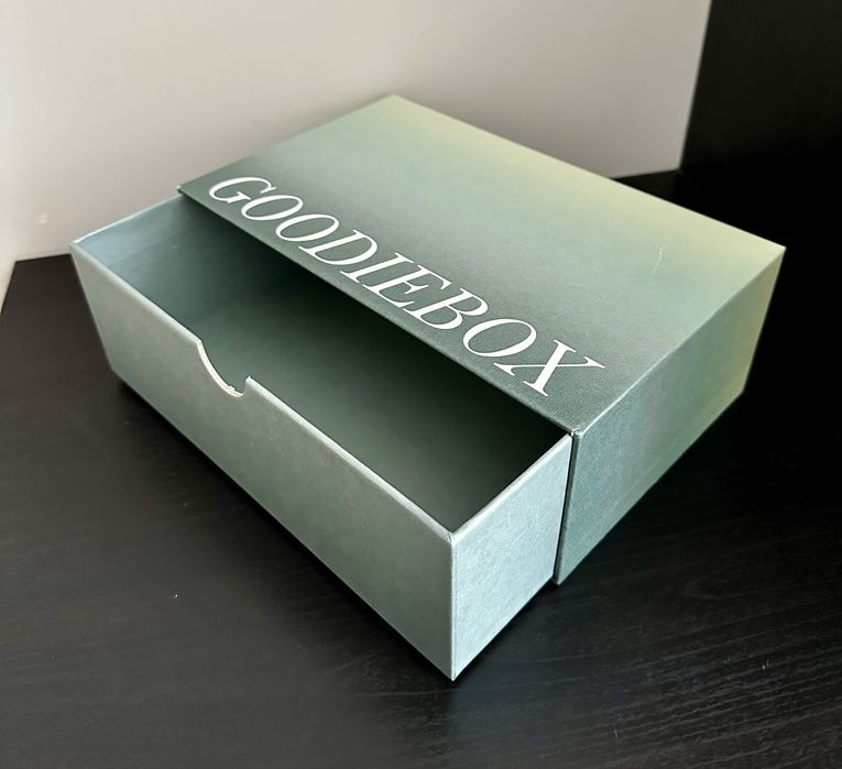 Pudelko z szufladą Goodiebox