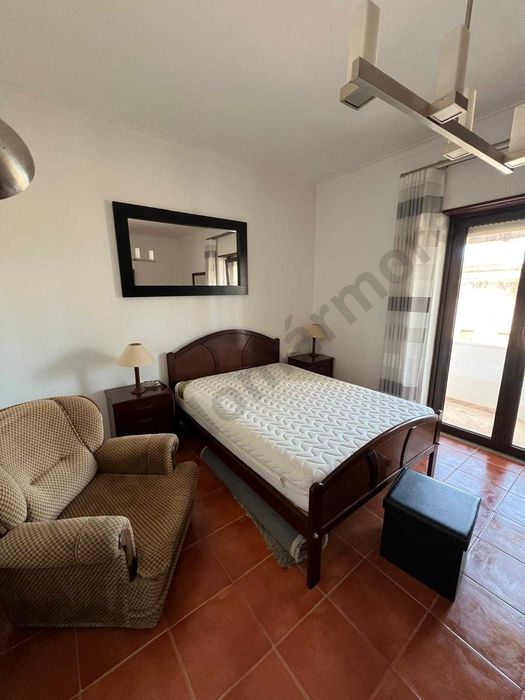 Quarto com casa de banho partilhada- Armés (Terrugem, Sintra)