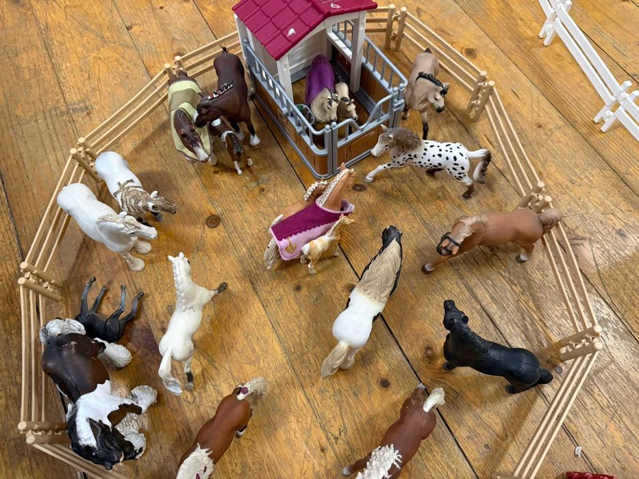 Farma koni  Schleich