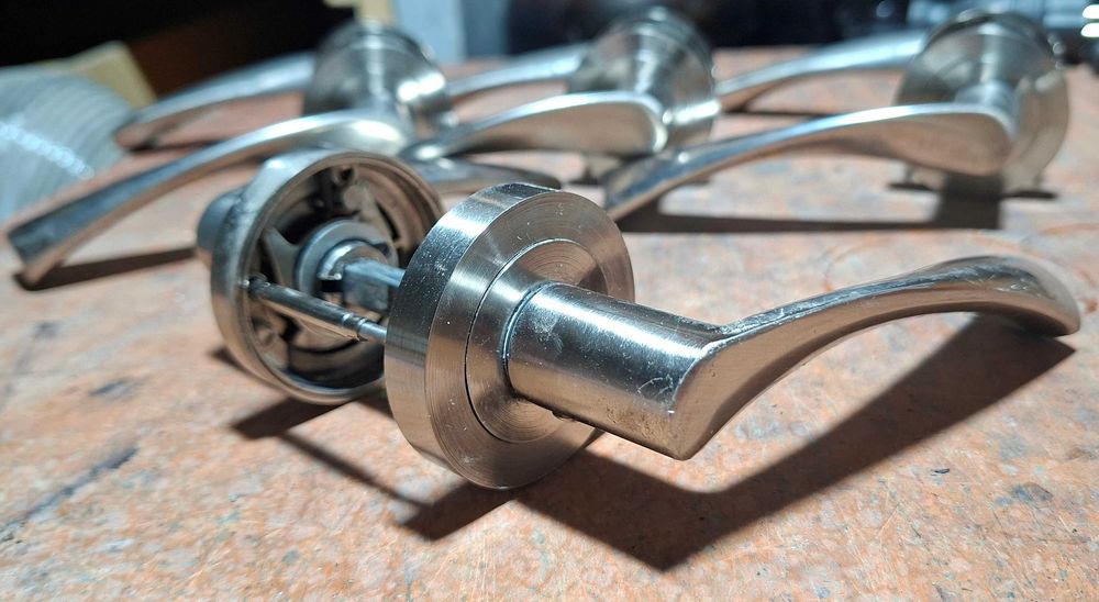 Klamka do drzwi wewnętrznych nikiel zestaw 4szt