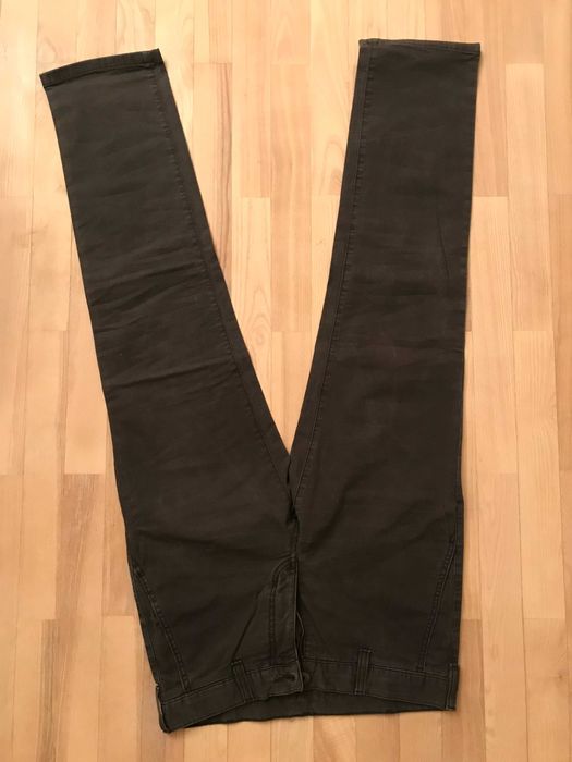 grafitowe spodnie męskie