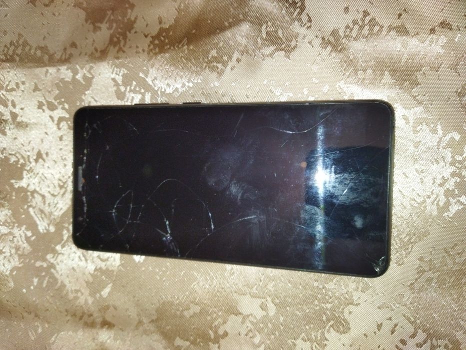 Телефон ZTE Blade L на запчасти