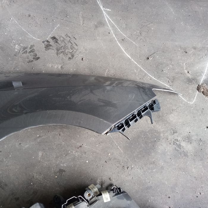 Farol e Guarda-lamas Seat Ibiza 6J fase 2 lado passageiro