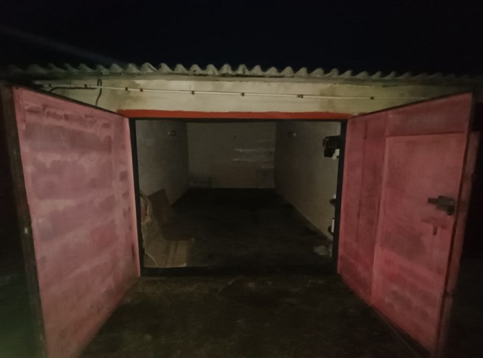 Продам капітальний гараж