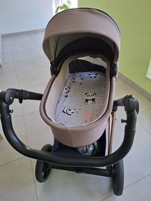 Дитяча коляска.гарний стан.