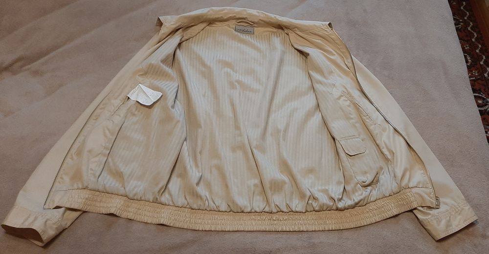 Легка куртка Arber