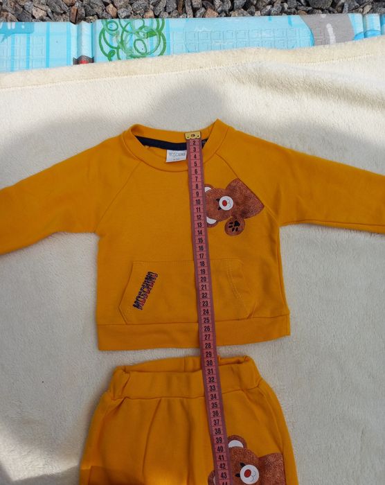 Костюм унісекс на 9 місяців