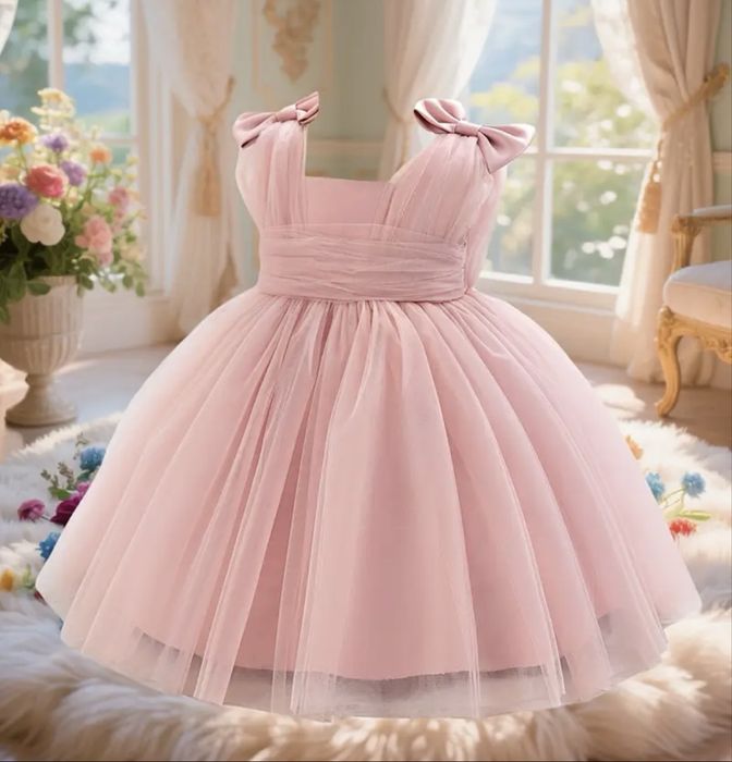 Святкова сукня для дівчинки