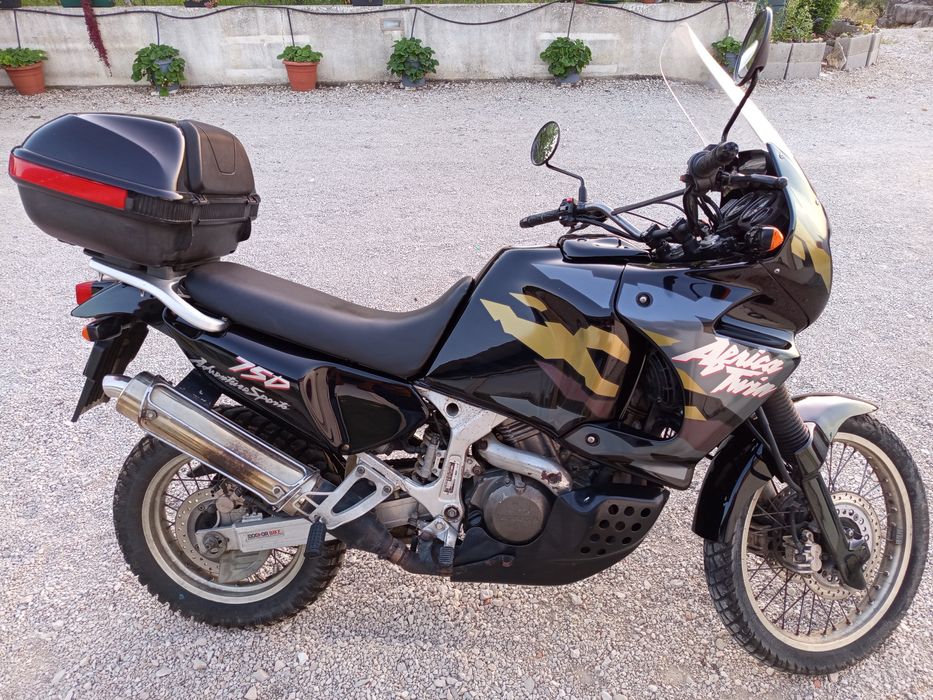 África Twin 750 (RD07)