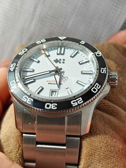 Christopher Ward Trident Pro 300 (38mm)