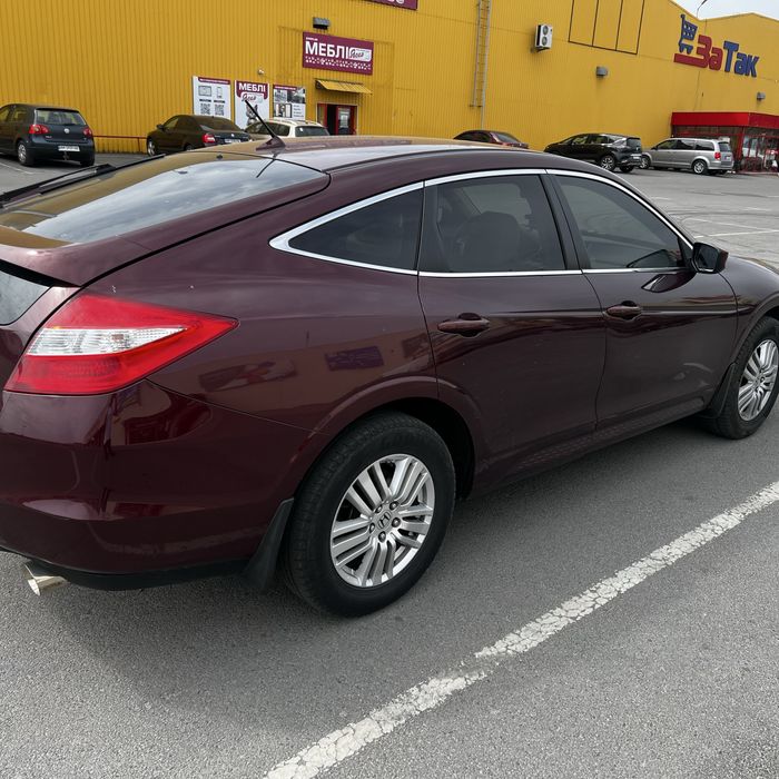 Продам Honda crostour 2.4