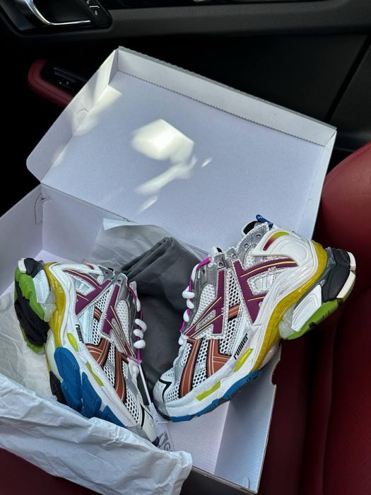 Кросовки:Balenciaga Runner
