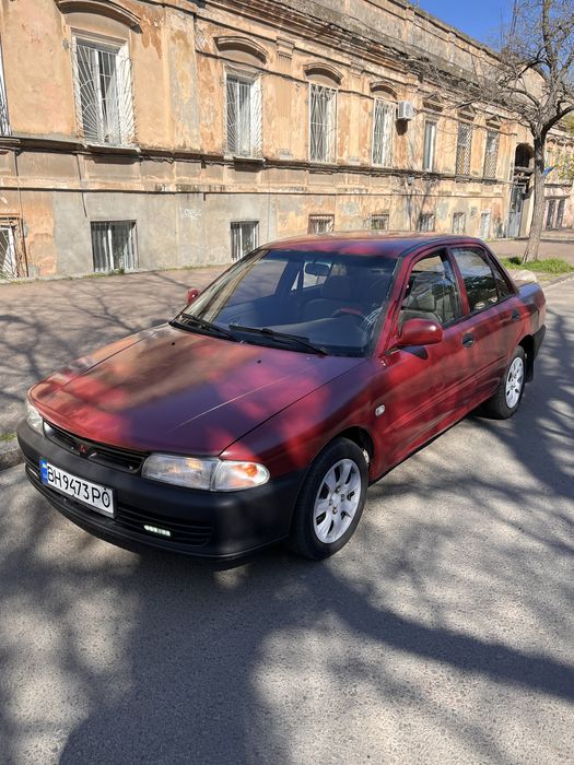 MITSUBISHI  LANCER  1.3мотор